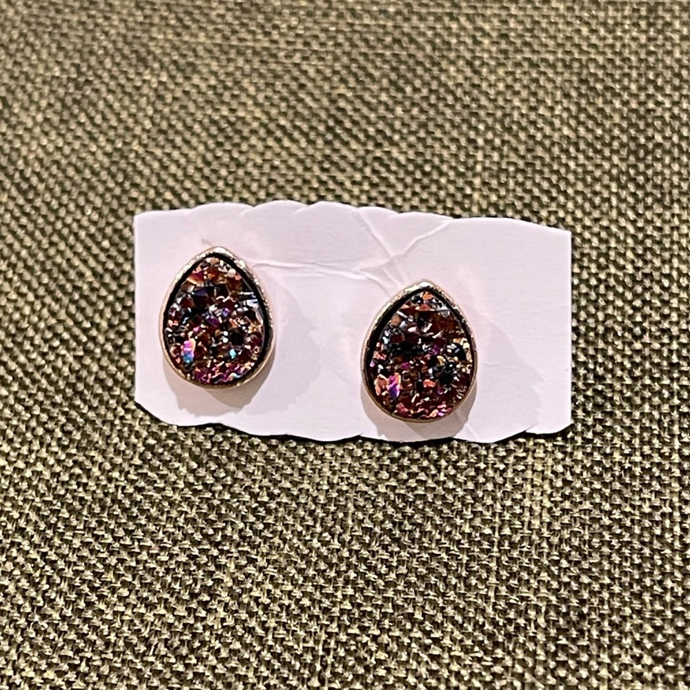 Teardrop shaped stud earrings